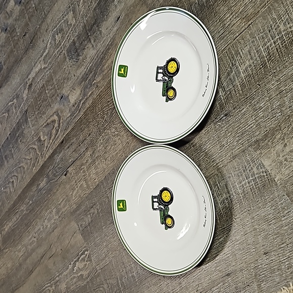 John Deere Dinner Plates - Picture 1 of 5